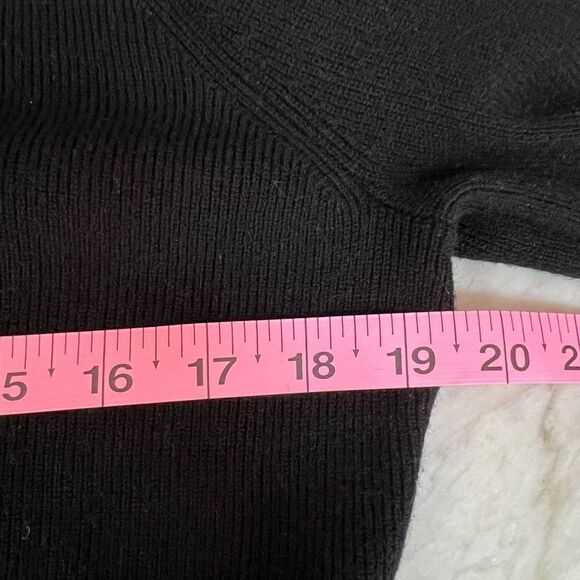 CHELSEA28 Cold Shoulder Sweater Dress In Black size M NWT - Picture 10 of 11